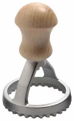 Eppicotispai Aluminum Round Ravioli Stamp, 80-mm / 3''